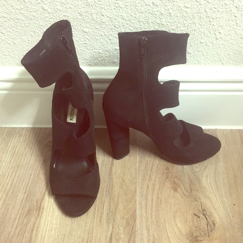 Steve Madden - All Black High Heels